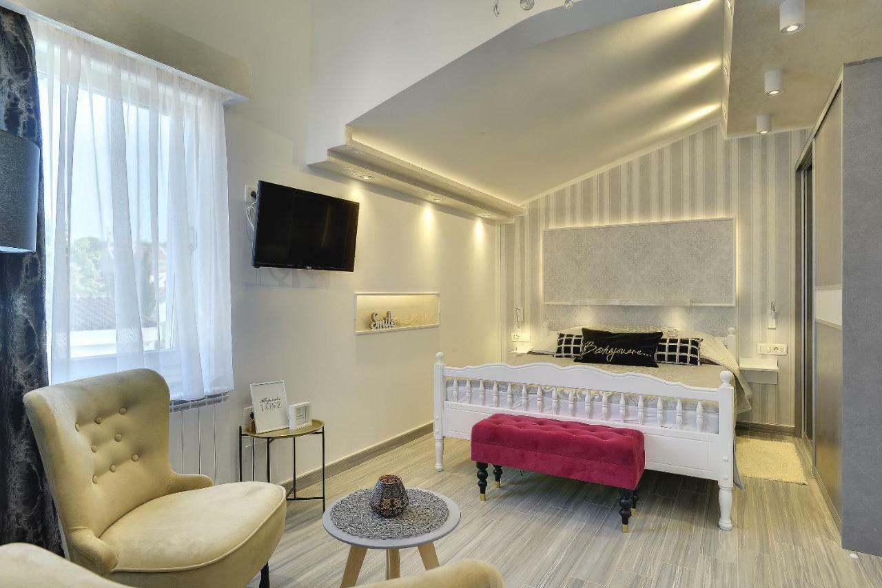 Apartments Zanetti 2 Pula Exterior photo