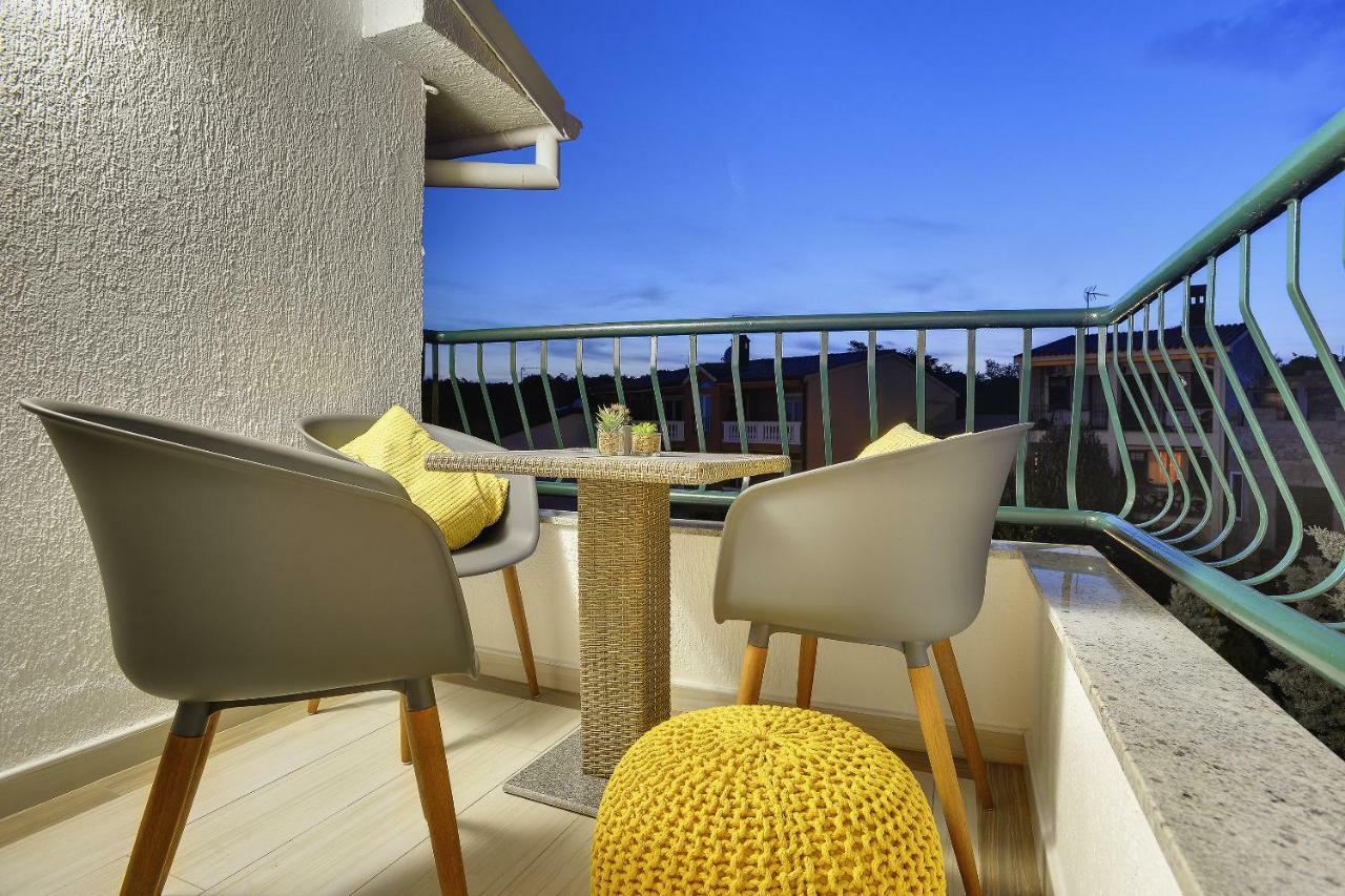 Apartments Zanetti 2 Pula Exterior photo